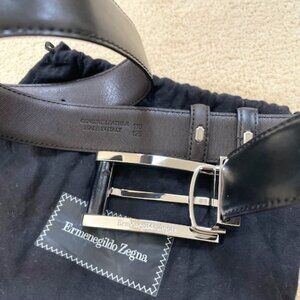 Ermenegildo Zegna Reversible buckled leather belt. Black color.  Size 110 cm